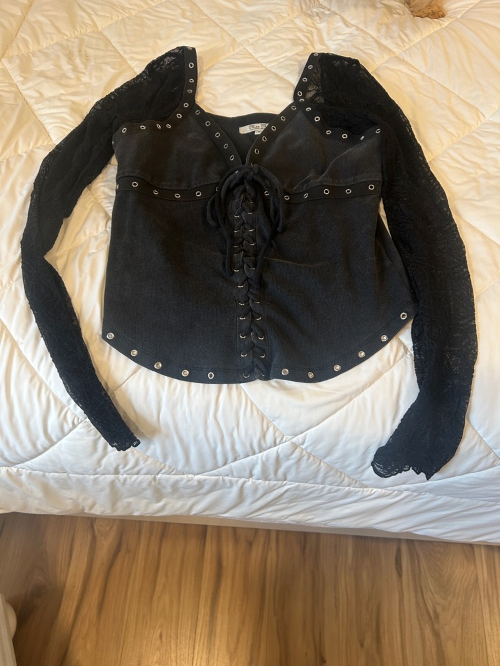 Miss Me Black Lace-Up Long Sleeve Top with Eyelet Trim - Picture 4 of 4